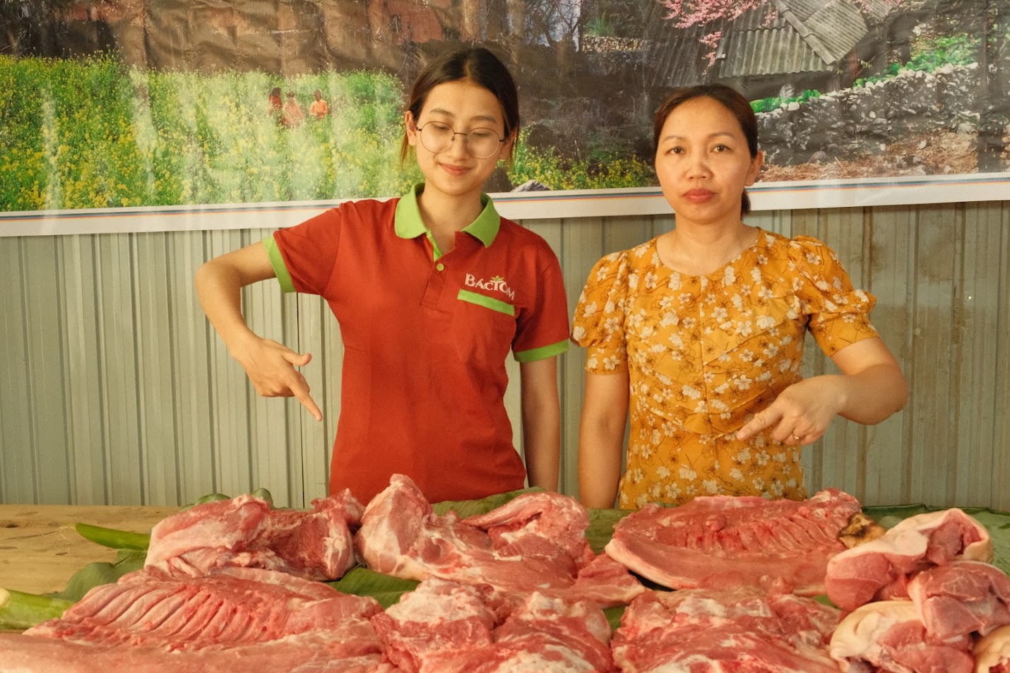 Thịt lợn đen Poloong