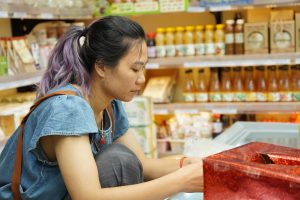 chi-thuy-tran-nhan-vien-bac-tom-nguyen-cong-tru-2