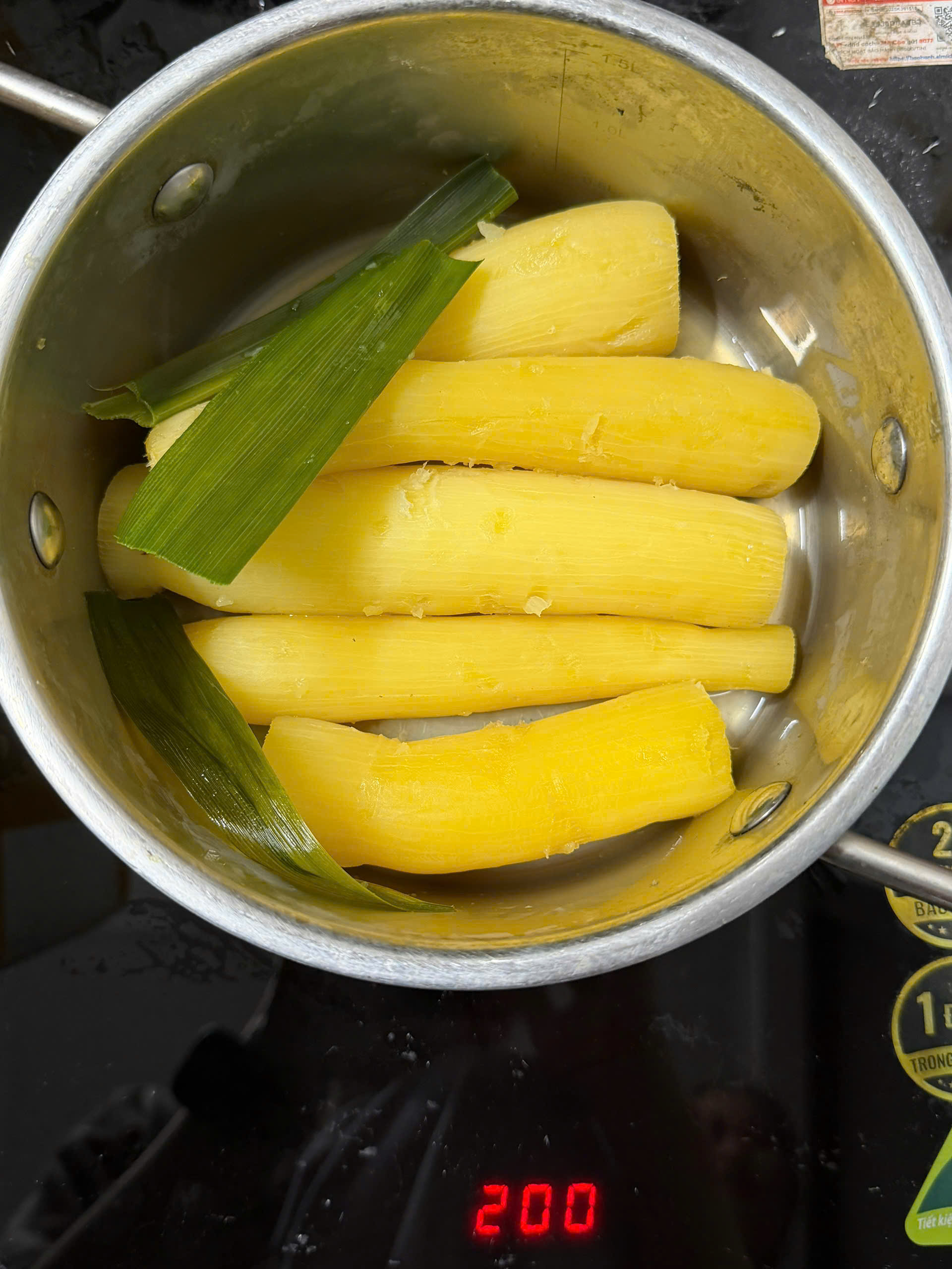 Sắn dẻo ruột vàng